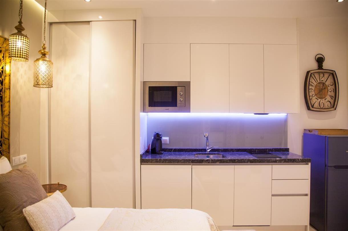 Apartamento Luna - Solo Adultos Madrid Exteriör bild