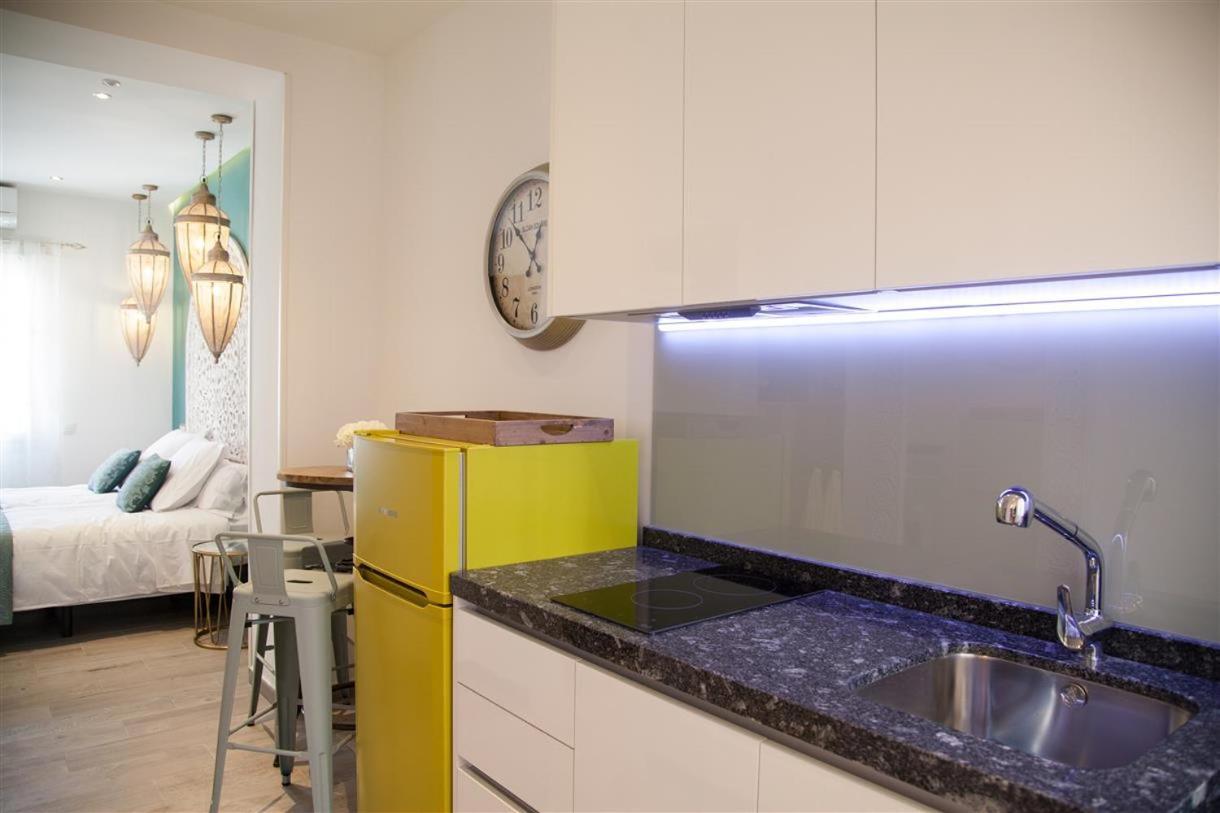 Apartamento Luna - Solo Adultos Madrid Exteriör bild